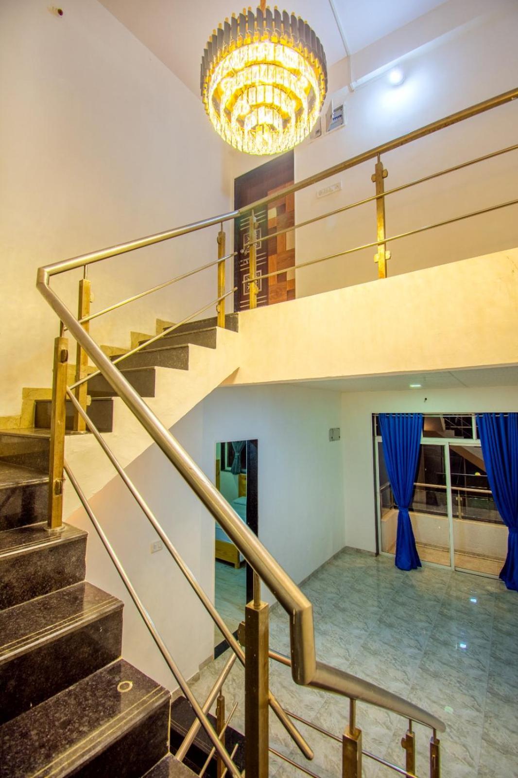 Empyrean Stay Ll 6Bhk Ll Royal Bramha Palace Ll Pvt Pool Ll Lonavala Exteriér fotografie
