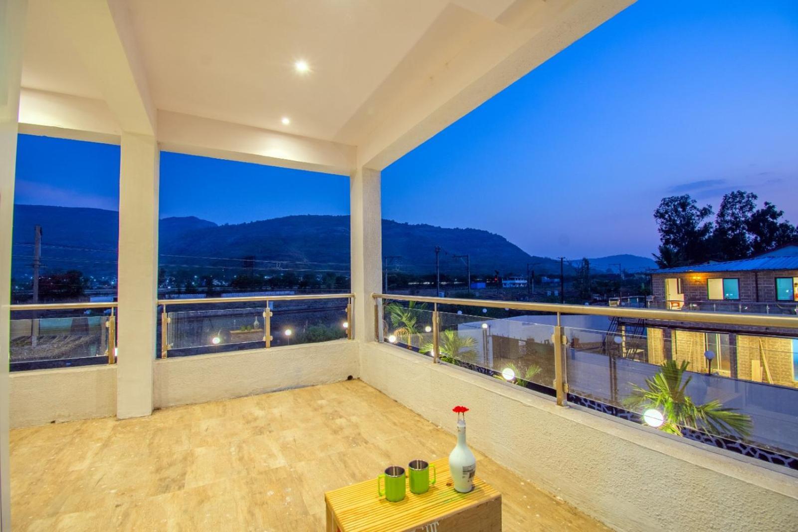 Empyrean Stay Ll 6Bhk Ll Royal Bramha Palace Ll Pvt Pool Ll Lonavala Exteriér fotografie