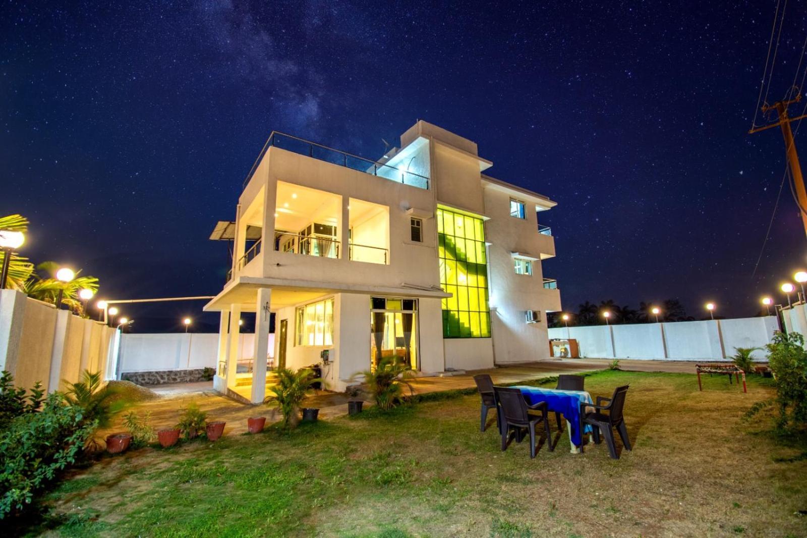 Empyrean Stay Ll 6Bhk Ll Royal Bramha Palace Ll Pvt Pool Ll Lonavala Exteriér fotografie